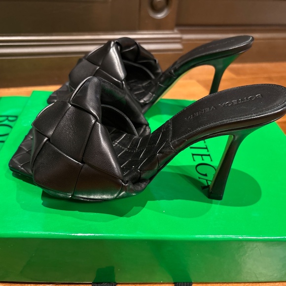 Never worn it. Impulse buy. Don’t need it - Picture 3 of 7